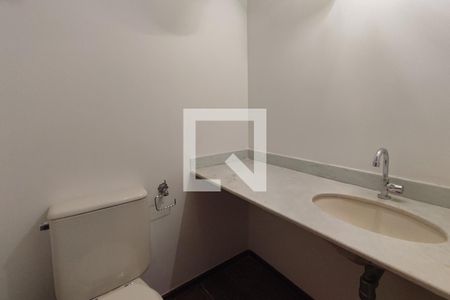 Apartamento à venda com 320m², 4 quartos e 2 vagas Apartamento à venda com 320m², 4 quartos e 2 vagasBanheiro Social