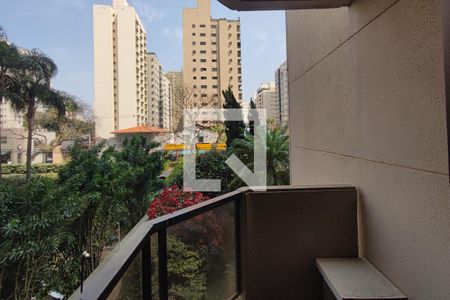 Apartamento à venda com 320m², 4 quartos e 2 vagas Apartamento à venda com 320m², 4 quartos e 2 vagasVaranda Suíte