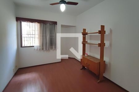 Apartamento à venda com 320m², 4 quartos e 2 vagas Apartamento à venda com 320m², 4 quartos e 2 vagasQuarto Suíte 2