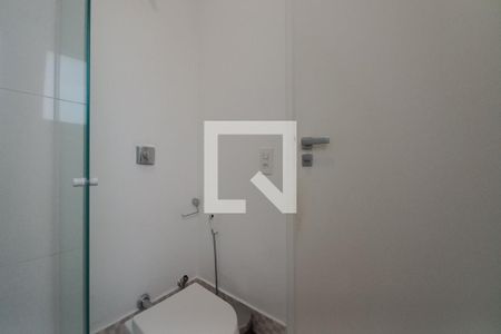 Casa à venda com 100m², 2 quartos e 3 vagas Casa à venda com 100m², 2 quartos e 3 vagasBanheiro