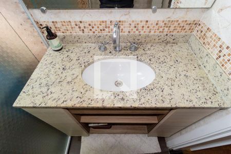 Apartamento à venda com 107m², 3 quartos e 2 vagasDetalhe Banheiro - Suíte 2