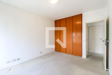 Apartamento à venda com 325m², 3 quartos e 3 vagasQuarto 2