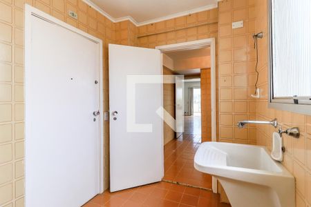 Apartamento à venda com 325m², 3 quartos e 3 vagasÁrea de Serviço 2