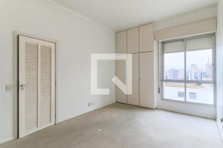 Apartamento à venda com 325m², 3 quartos e 3 vagasSuíte 