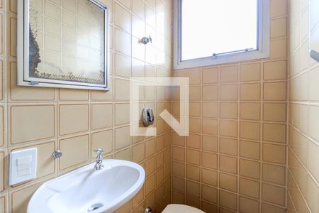 Apartamento à venda com 325m², 3 quartos e 3 vagasBanheiro de Serviço 2