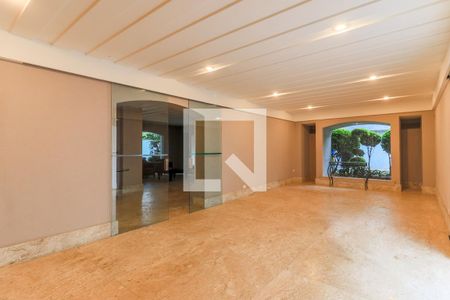 Apartamento à venda com 325m², 3 quartos e 3 vagasÁrea comum - Salão de festas