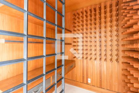 Apartamento à venda com 325m², 3 quartos e 3 vagasAdega