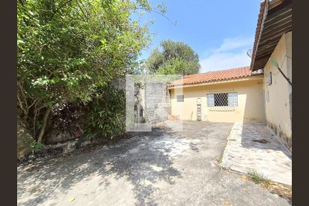 Casa à venda com 1661m², 3 quartos e 6 vagas Casa à venda com 1661m², 3 quartos e 6 vagasÁrea Externa