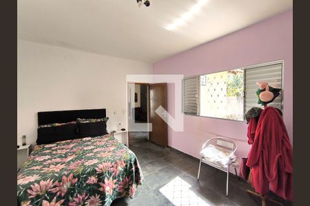 Casa à venda com 1661m², 3 quartos e 6 vagas Casa à venda com 1661m², 3 quartos e 6 vagasSuíte 1