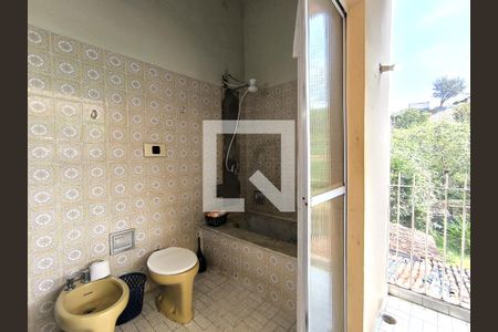 Casa à venda com 1661m², 3 quartos e 6 vagas Casa à venda com 1661m², 3 quartos e 6 vagasBanheiro da Suíte 2