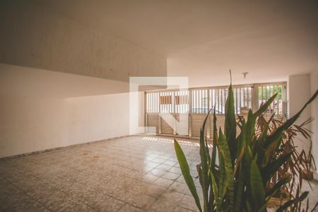 Garagem de casa à venda com 4 quartos, 253m² em Cursino, São Paulo