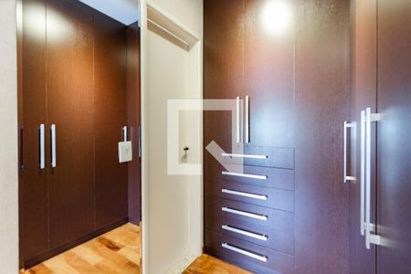 Apartamento à venda com 154m², 3 quartos e 3 vagasSuíte 1