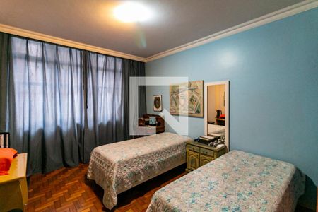 Apartamento à venda com 210m², 4 quartos e 1 vaga Apartamento à venda com 210m², 4 quartos e 1 vagaQuarto 1