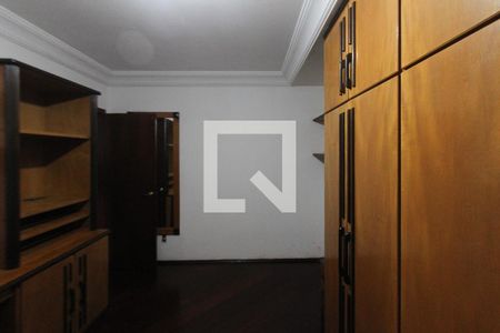 Casa à venda com 214m², 3 quartos e 5 vagas Casa à venda com 214m², 3 quartos e 5 vagasQuarto