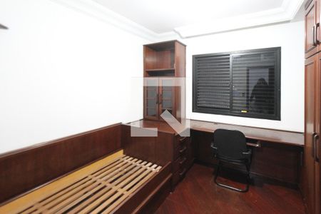 Casa à venda com 214m², 3 quartos e 5 vagas Casa à venda com 214m², 3 quartos e 5 vagasQuarto 02