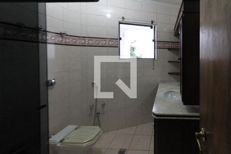 Casa à venda com 214m², 3 quartos e 5 vagas Casa à venda com 214m², 3 quartos e 5 vagasVaranda