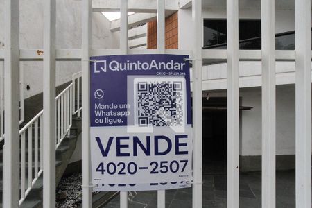 Casa à venda com 214m², 3 quartos e 5 vagas Casa à venda com 214m², 3 quartos e 5 vagasPlaca