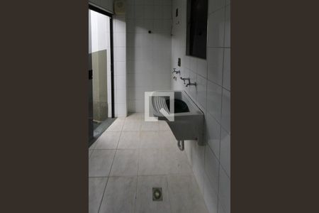 Casa à venda com 214m², 3 quartos e 5 vagas Casa à venda com 214m², 3 quartos e 5 vagasÁrea de Serviço