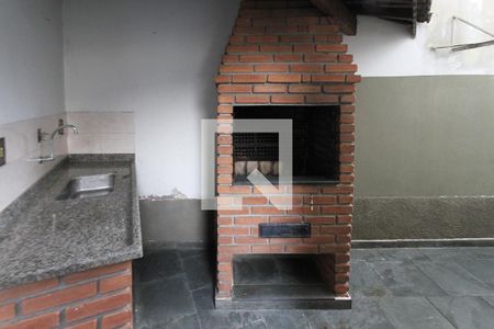 Casa à venda com 214m², 3 quartos e 5 vagas Casa à venda com 214m², 3 quartos e 5 vagasChurrasqueira