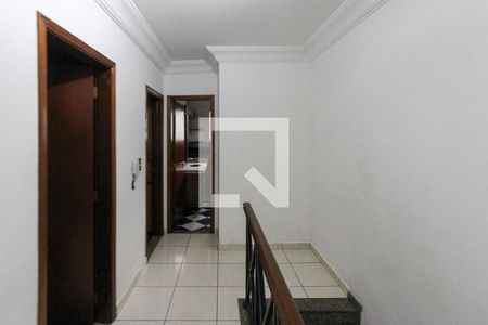 Casa à venda com 214m², 3 quartos e 5 vagas Casa à venda com 214m², 3 quartos e 5 vagasCorredor dos quartos