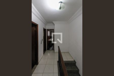 Casa à venda com 214m², 3 quartos e 5 vagas Casa à venda com 214m², 3 quartos e 5 vagasCorredor dos quartos