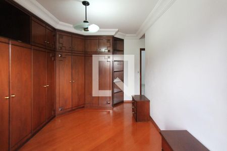 Casa à venda com 214m², 3 quartos e 5 vagas Casa à venda com 214m², 3 quartos e 5 vagasSuite