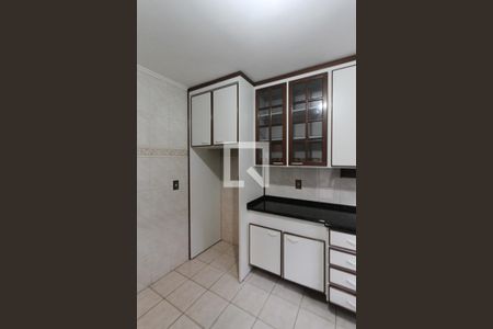Casa à venda com 214m², 3 quartos e 5 vagas Casa à venda com 214m², 3 quartos e 5 vagasCozinha