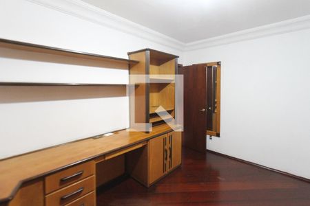 Casa à venda com 214m², 3 quartos e 5 vagas Casa à venda com 214m², 3 quartos e 5 vagasQuarto