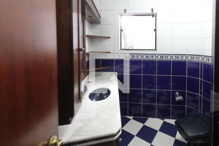 Casa à venda com 214m², 3 quartos e 5 vagas Casa à venda com 214m², 3 quartos e 5 vagasBanheiro Social