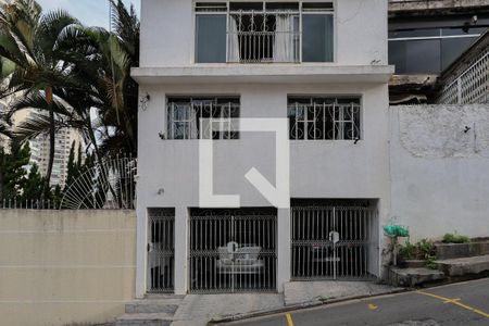 Casa para alugar com 700m², 4 quartos e 2 vagasFachada
