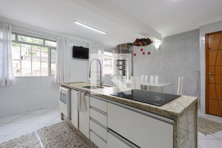 Casa para alugar com 700m², 4 quartos e 2 vagasCozinha