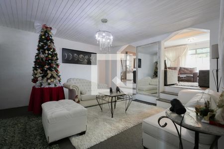 Sala de estar de casa para alugar com 4 quartos, 700m² em Chora Menino, São Paulo