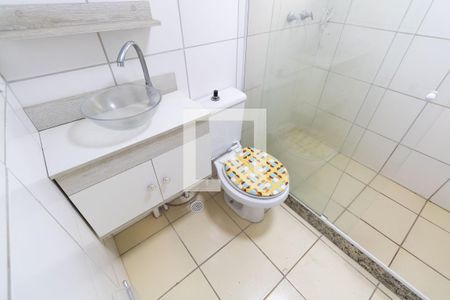 Apartamento para alugar com 50m², 2 quartos e 1 vaga Apartamento para alugar com 50m², 2 quartos e 1 vagaBanheiro