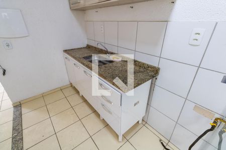 Apartamento para alugar com 50m², 2 quartos e 1 vaga Apartamento para alugar com 50m², 2 quartos e 1 vagaCozinha e Área de Serviço