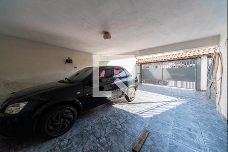 Casa à venda com 150m², 3 quartos e 4 vagas Casa à venda com 150m², 3 quartos e 4 vagasGaragem