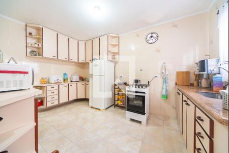 Casa à venda com 150m², 3 quartos e 4 vagas Casa à venda com 150m², 3 quartos e 4 vagasCozinha