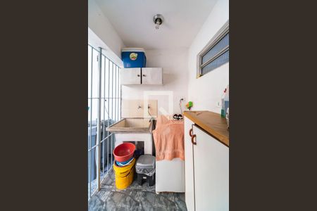 Casa à venda com 150m², 3 quartos e 4 vagas Casa à venda com 150m², 3 quartos e 4 vagasÁrea de Serviço