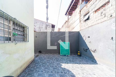 Casa à venda com 150m², 3 quartos e 4 vagas Casa à venda com 150m², 3 quartos e 4 vagasQuintal e Churrasqueira