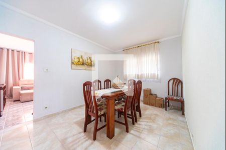 Casa à venda com 150m², 3 quartos e 4 vagas Casa à venda com 150m², 3 quartos e 4 vagasCopa