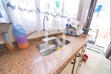 Casa à venda com 150m², 3 quartos e 4 vagas Casa à venda com 150m², 3 quartos e 4 vagasCozinha