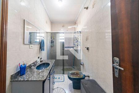 Casa à venda com 150m², 3 quartos e 4 vagas Casa à venda com 150m², 3 quartos e 4 vagasBanheiro 2