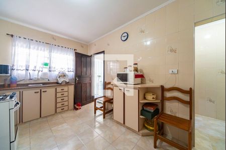 Casa à venda com 150m², 3 quartos e 4 vagas Casa à venda com 150m², 3 quartos e 4 vagasCozinha