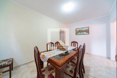 Casa à venda com 150m², 3 quartos e 4 vagas Casa à venda com 150m², 3 quartos e 4 vagasCopa