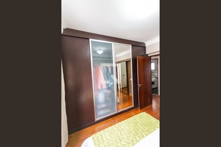 Apartamento à venda com 105m², 3 quartos e 2 vagasArmário