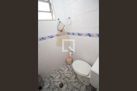 Casa à venda com 197m², 3 quartos e 4 vagasBanheiro de Serviço