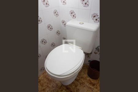 Casa à venda com 197m², 3 quartos e 4 vagasBanheiro Social