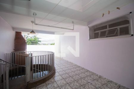 Casa à venda com 197m², 3 quartos e 4 vagasQuintal