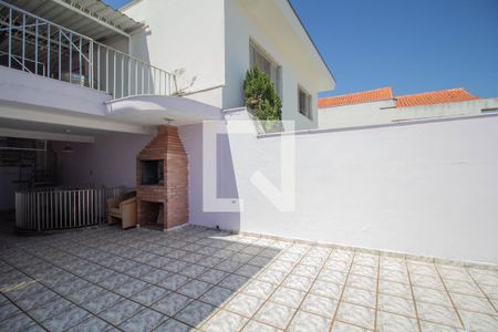 Casa à venda com 197m², 3 quartos e 4 vagasQuintal