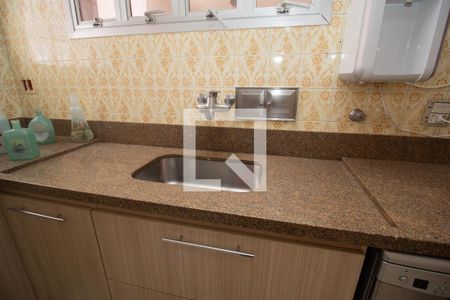 Casa à venda com 197m², 3 quartos e 4 vagasCozinha - Torneira