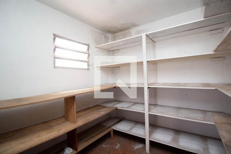 Casa à venda com 197m², 3 quartos e 4 vagasQuarto de Serviço